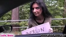 Abspielen Futai Rumänin mit Zigeunern, die mit attraktiven Brünetten ficken