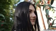 Redare Un Fotograf In Varsta Fute O Bruneta