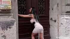 Play the best bitch who fucks with two males in the asshole and pussy