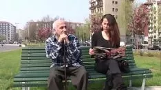 Oynat Sıcak bir kahvenin ardından canlandırıcı bir anal seks gelir.