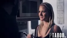 Redare Curutu ei este foarte sexy si bombat si isi doreste sa profite de pula acestui barbat