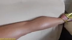 MILF extremamente flexível com peitos grandes em show sensual e sensual