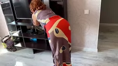 Oynat Olgun bayan, büyük eşek ile amatör ev yapımı video anal seks seviyor
