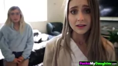 Afspelen Stiefvader's discipline: Laney Gray en Minxx Marley gestraft met een harde neuk