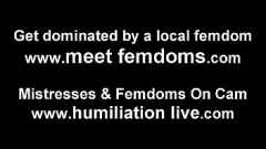 Afspelen Hot Femdom Action: 'Je zou een kuisheidsapparaat moeten dragen' met BDSM -speelgoed en bondage